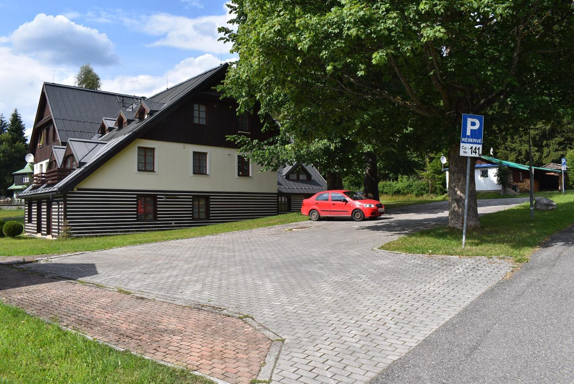 Apartman Danuska Харачов Екстериор снимка