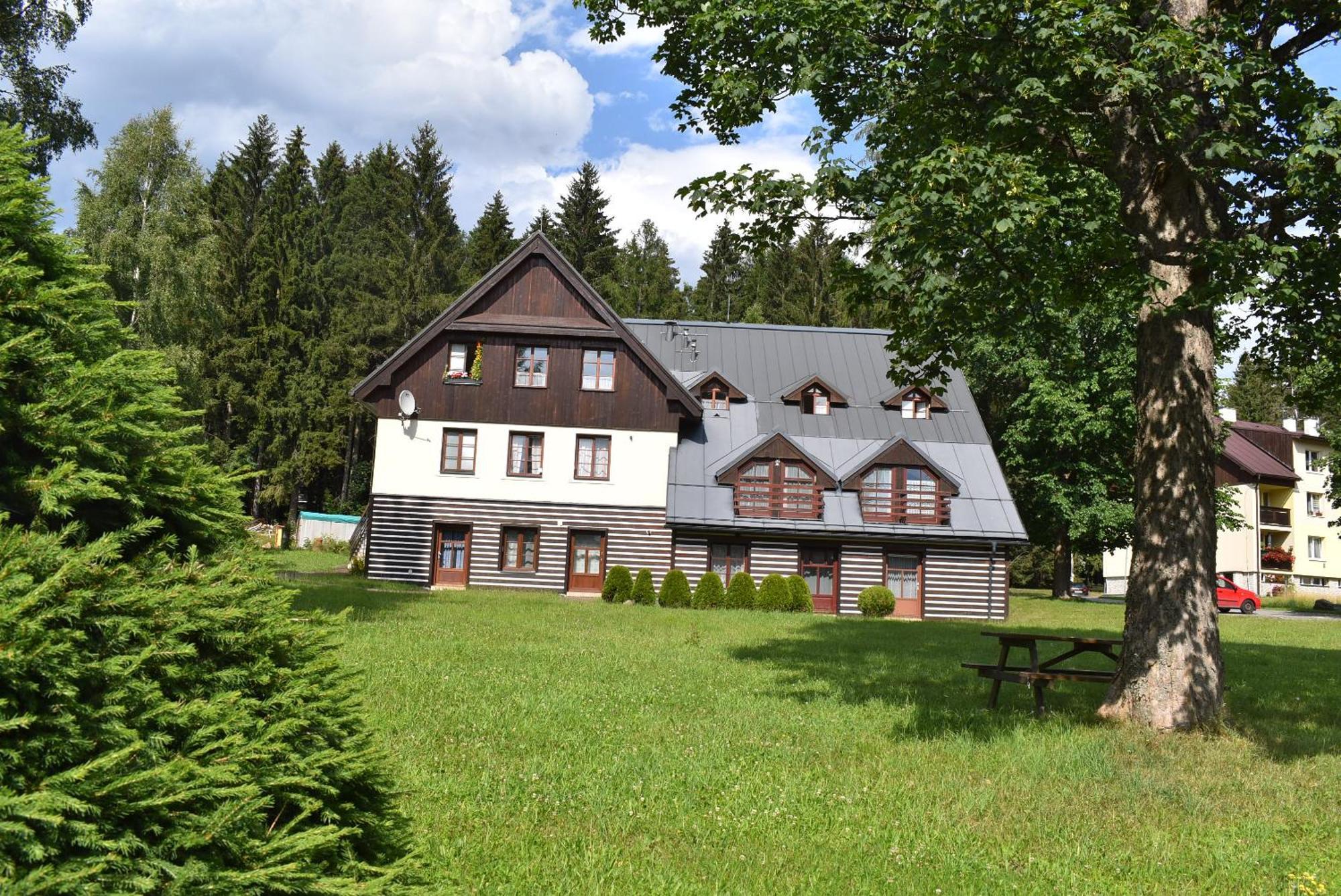 Apartman Danuska Харачов Екстериор снимка